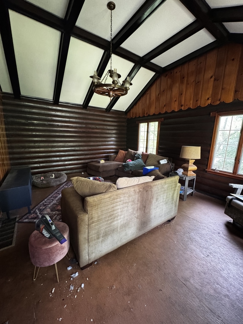 409 Ski Hill Road Property Photo 2