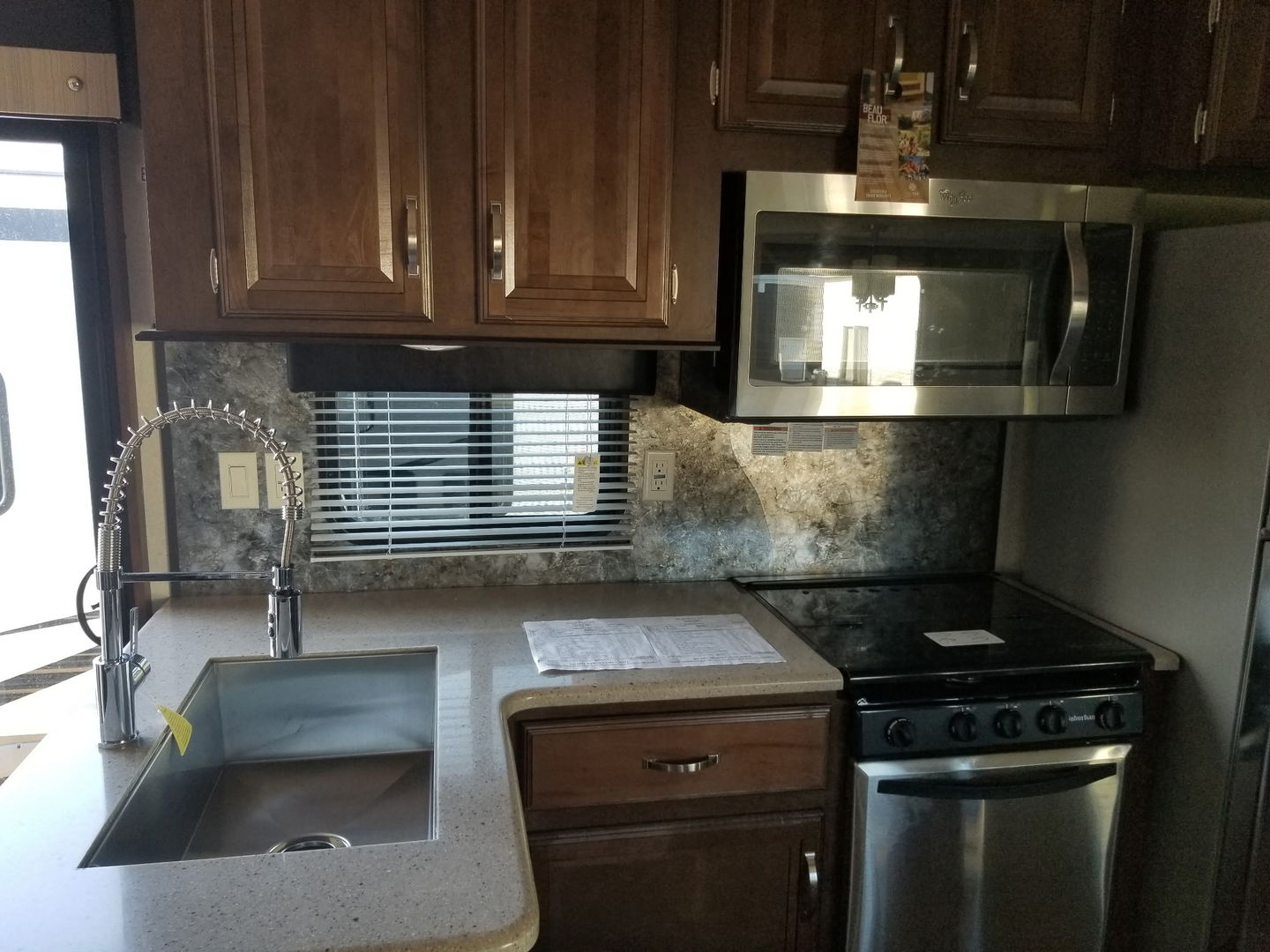 5-53 Woodhaven Lakes Property Photo 9