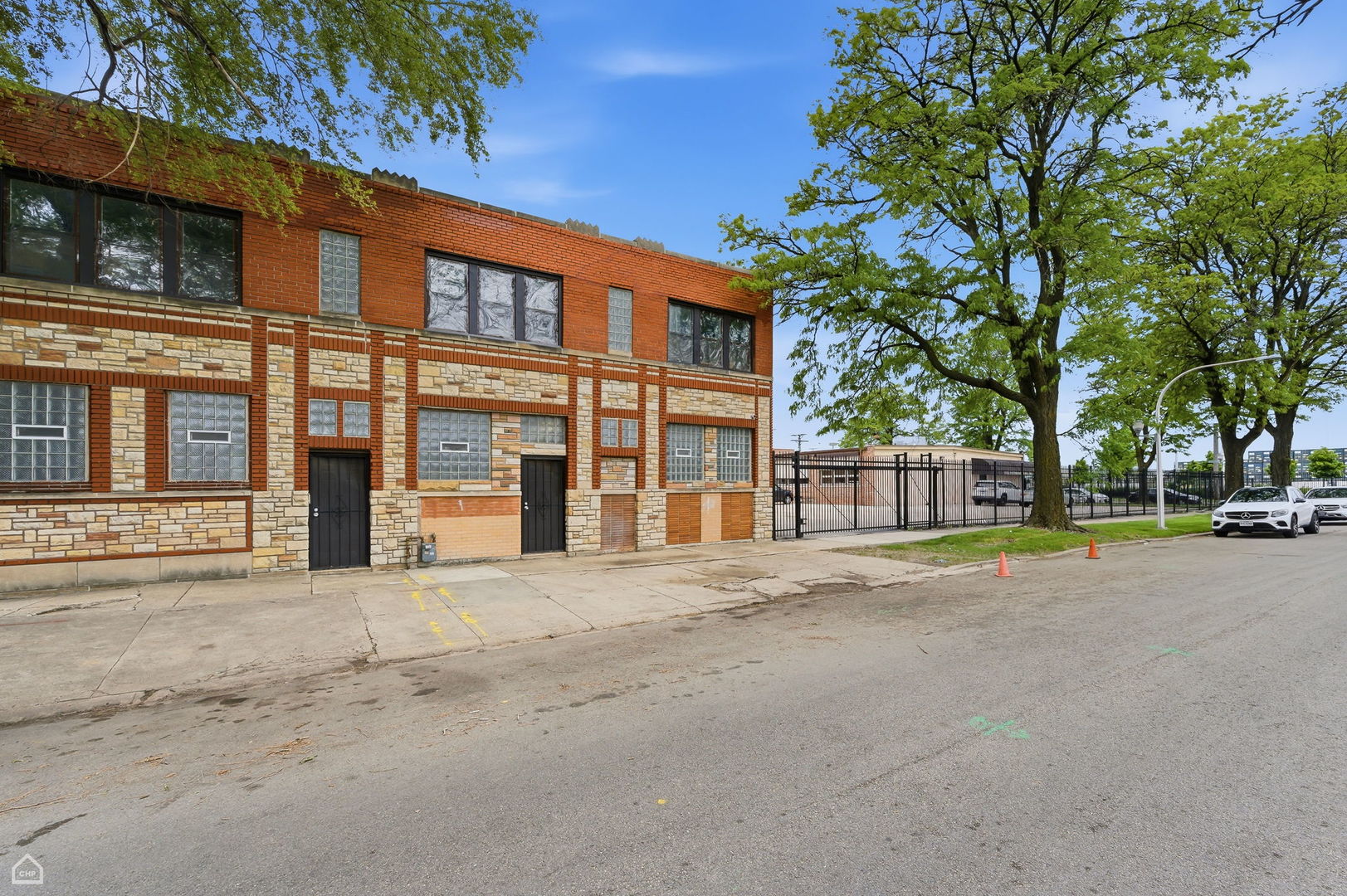 6200 S Oakley Avenue Property Photo 30