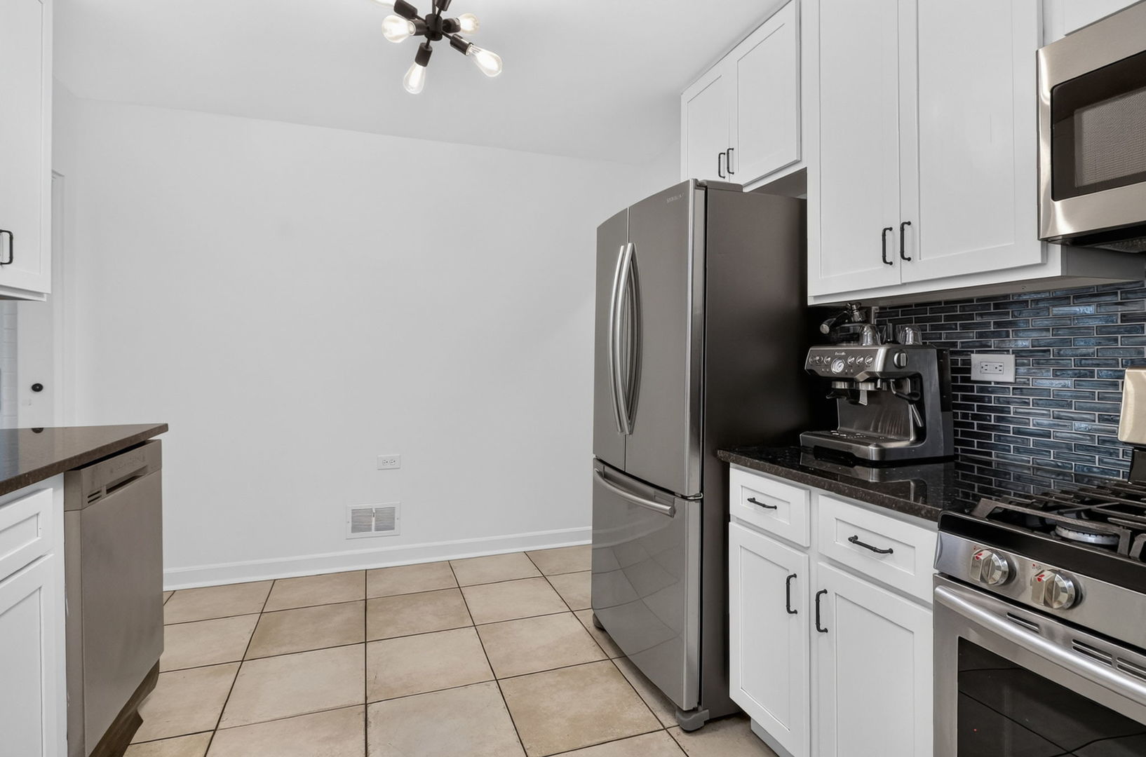 14 Walnut Road Property Photo 10