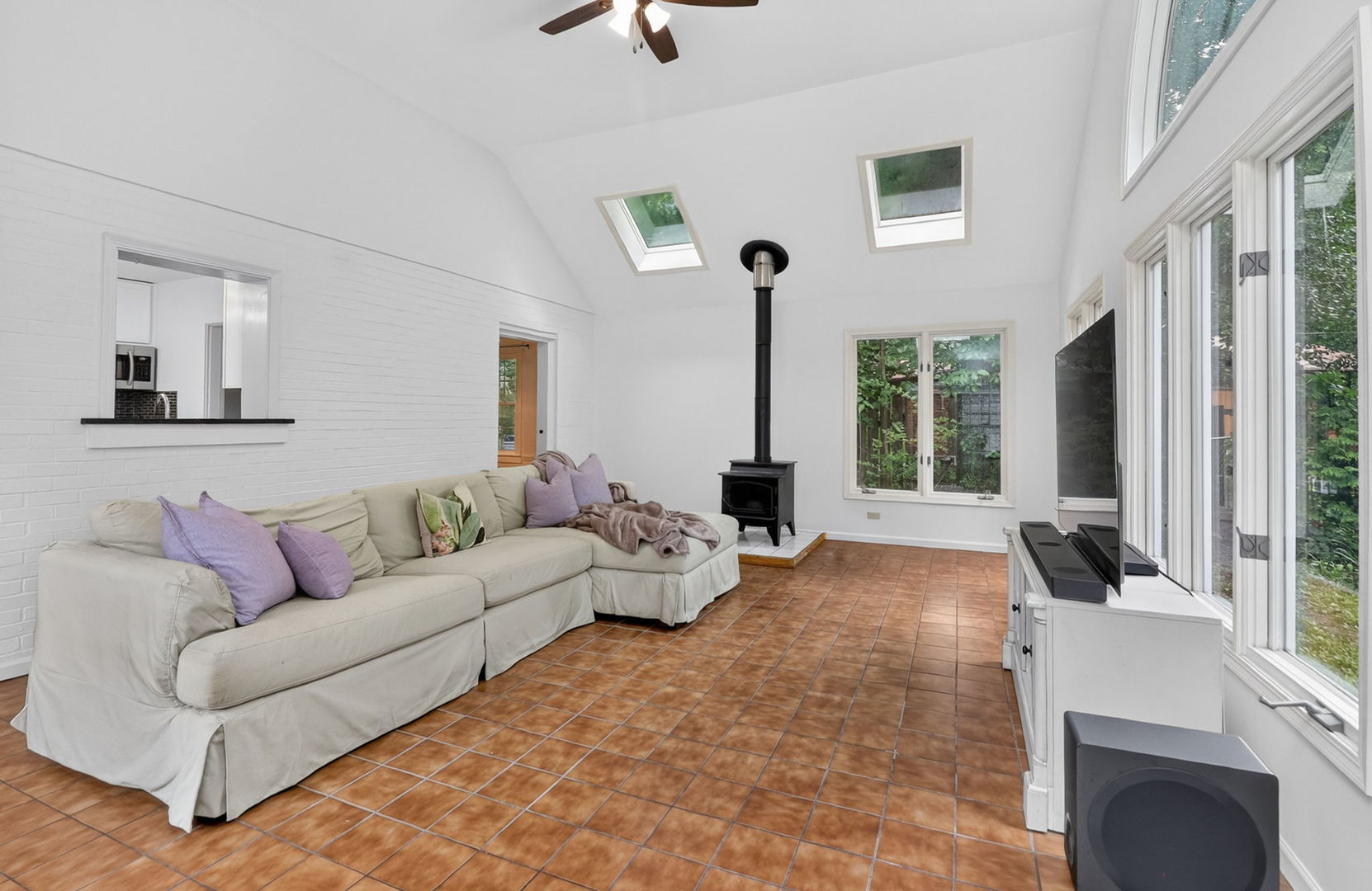 14 Walnut Road Property Photo 11