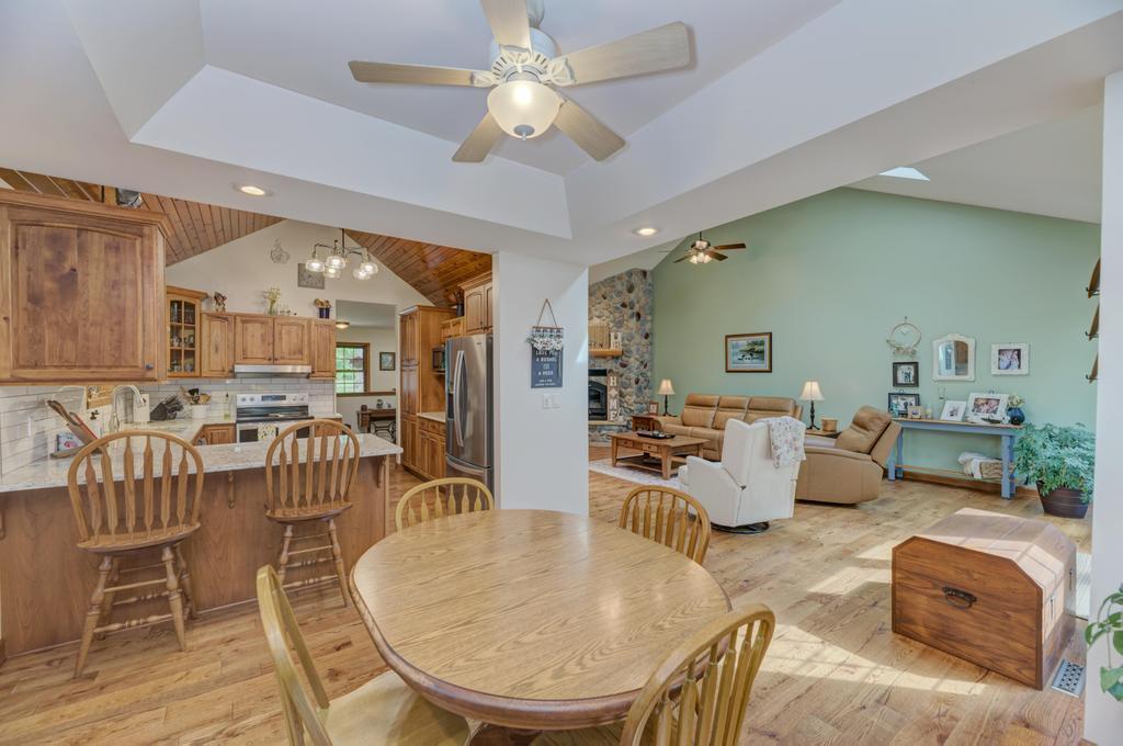 2560 N 2950th Road Property Photo 16