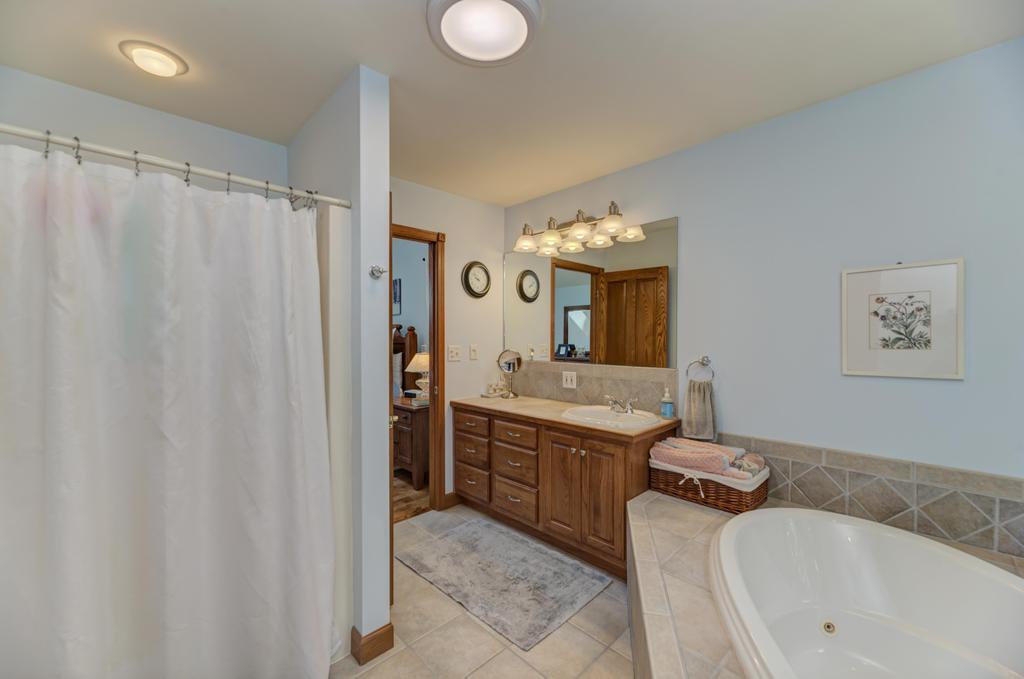 2560 N 2950th Road Property Photo 29