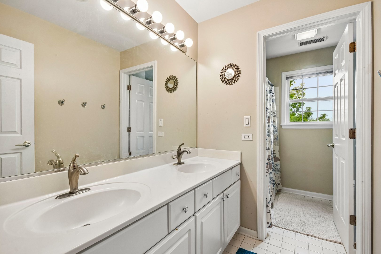 2421 Chambourd Drive Property Photo 31