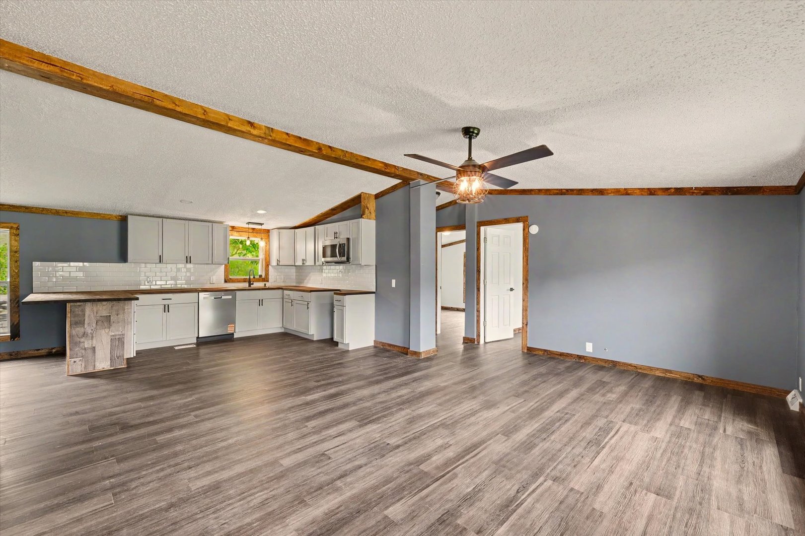 802 Reynolds Drive Property Photo 6