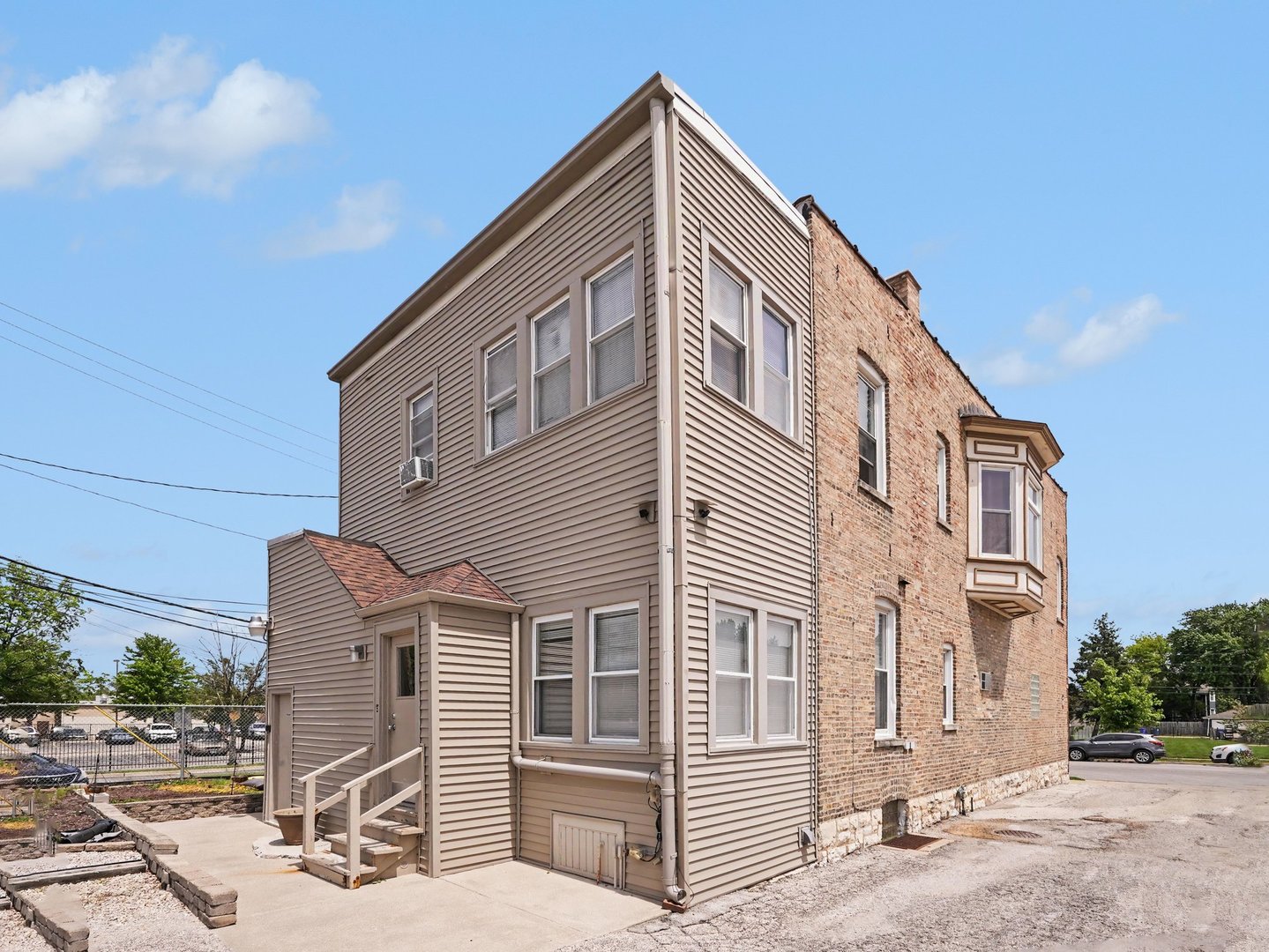 4016-4018 Joliet Avenue Property Photo 3