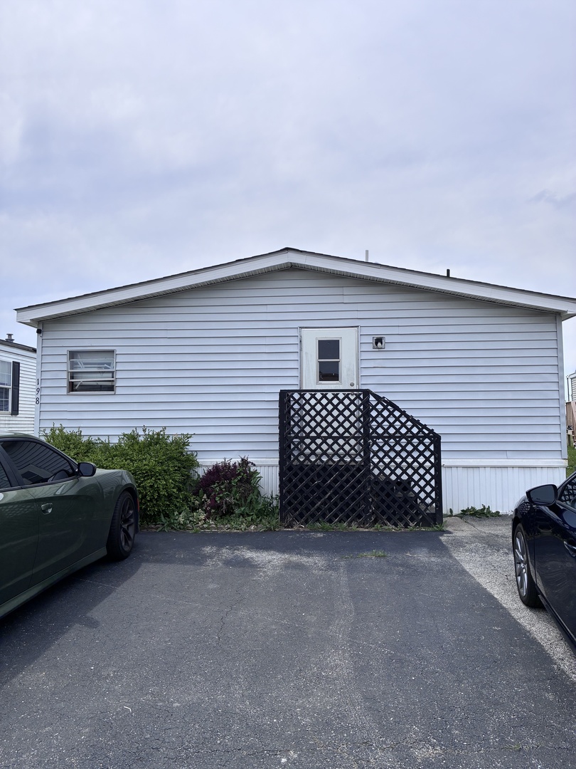 198 Park Lane Property Photo 1