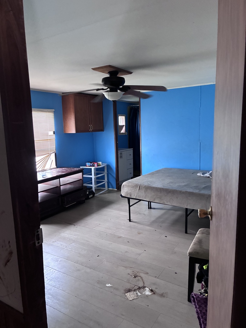 198 Park Lane Property Photo 4