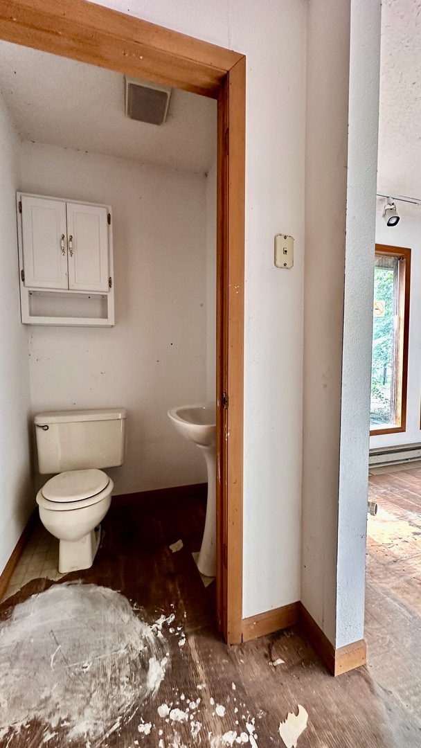 202 N Van Buren Street Property Photo 15