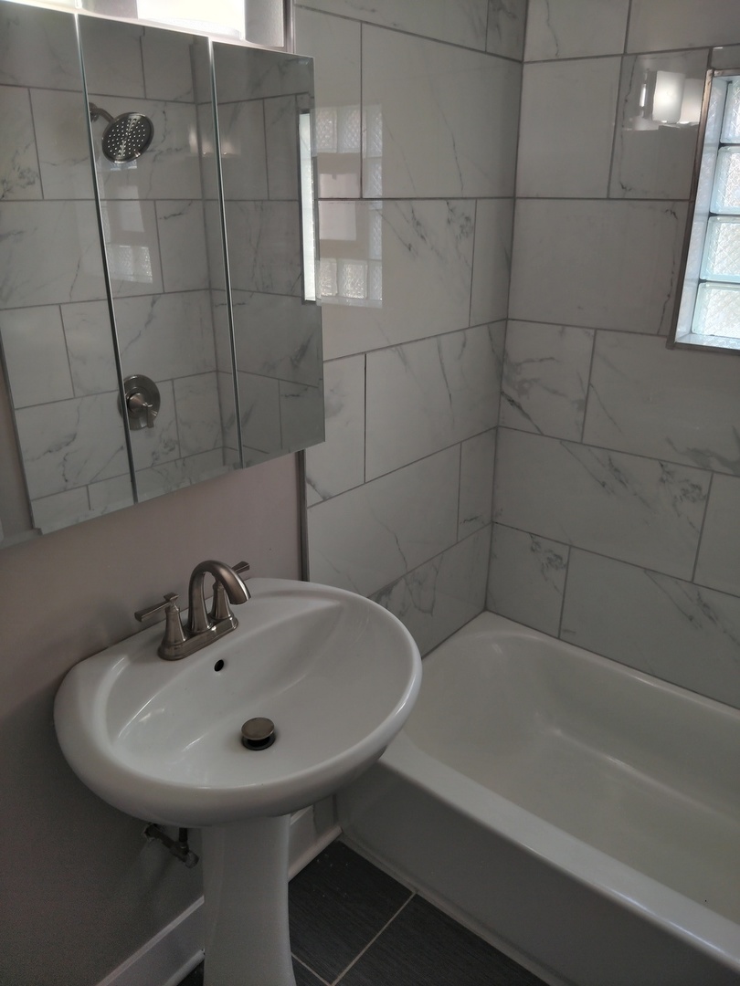 5806 S Talman Avenue Property Photo 6
