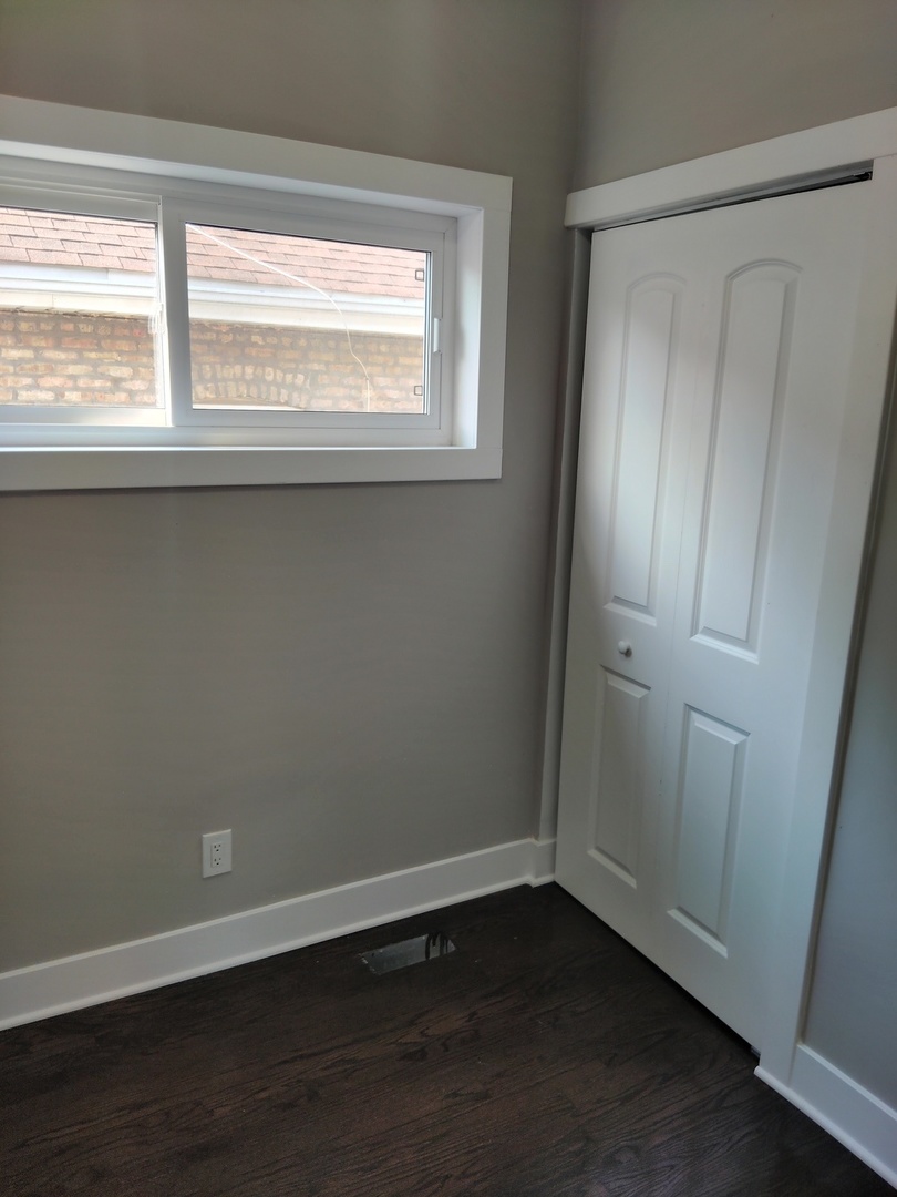 5806 S Talman Avenue Property Photo 11