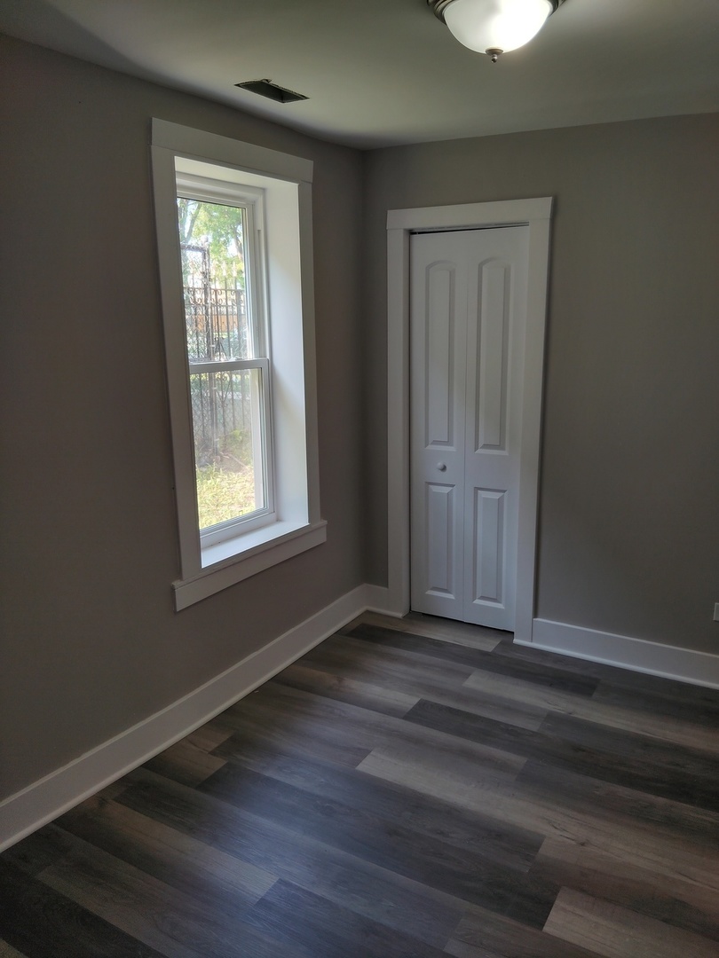 5806 S Talman Avenue Property Photo 18