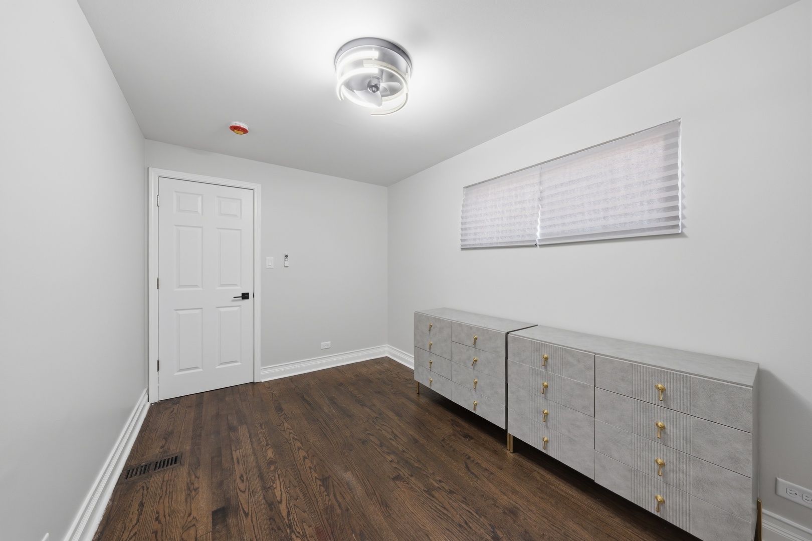 12654322 Property Photo 30