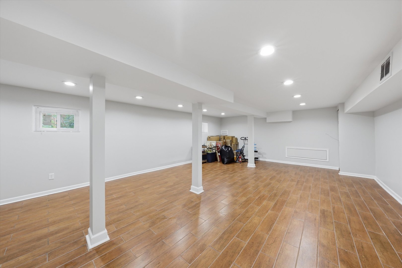 12654322 Property Photo 37