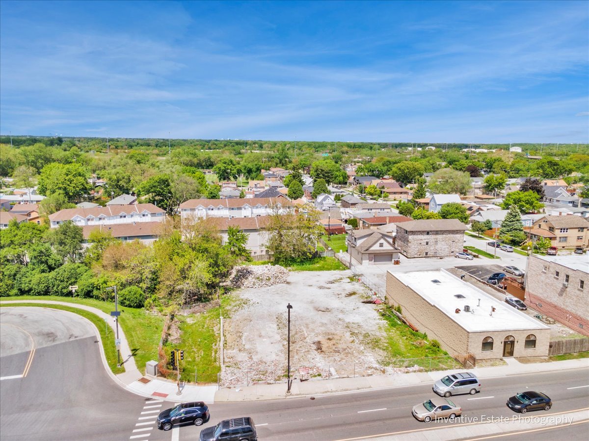 7450 W Archer Avenue Property Photo 6