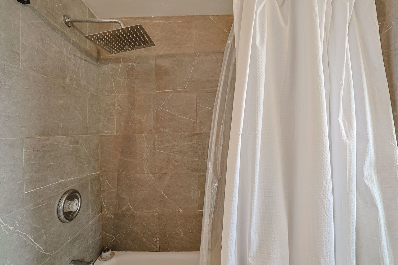 4123 Prescott Avenue Property Photo 4