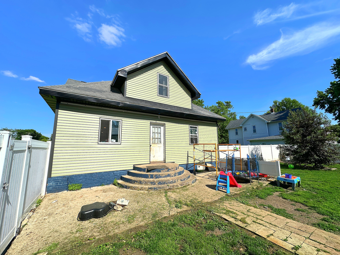 401 S Jackson Street Property Photo 12