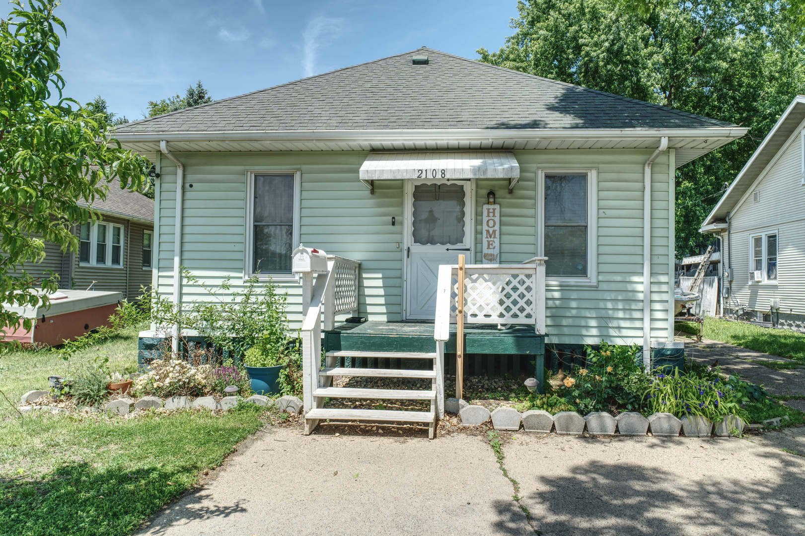 2108 Camanche Avenue Property Photo 1