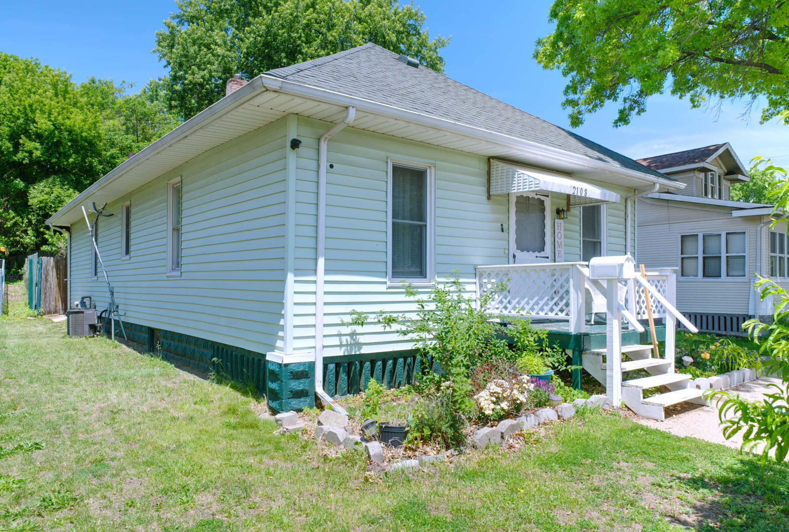 2108 Camanche Avenue Property Photo 17