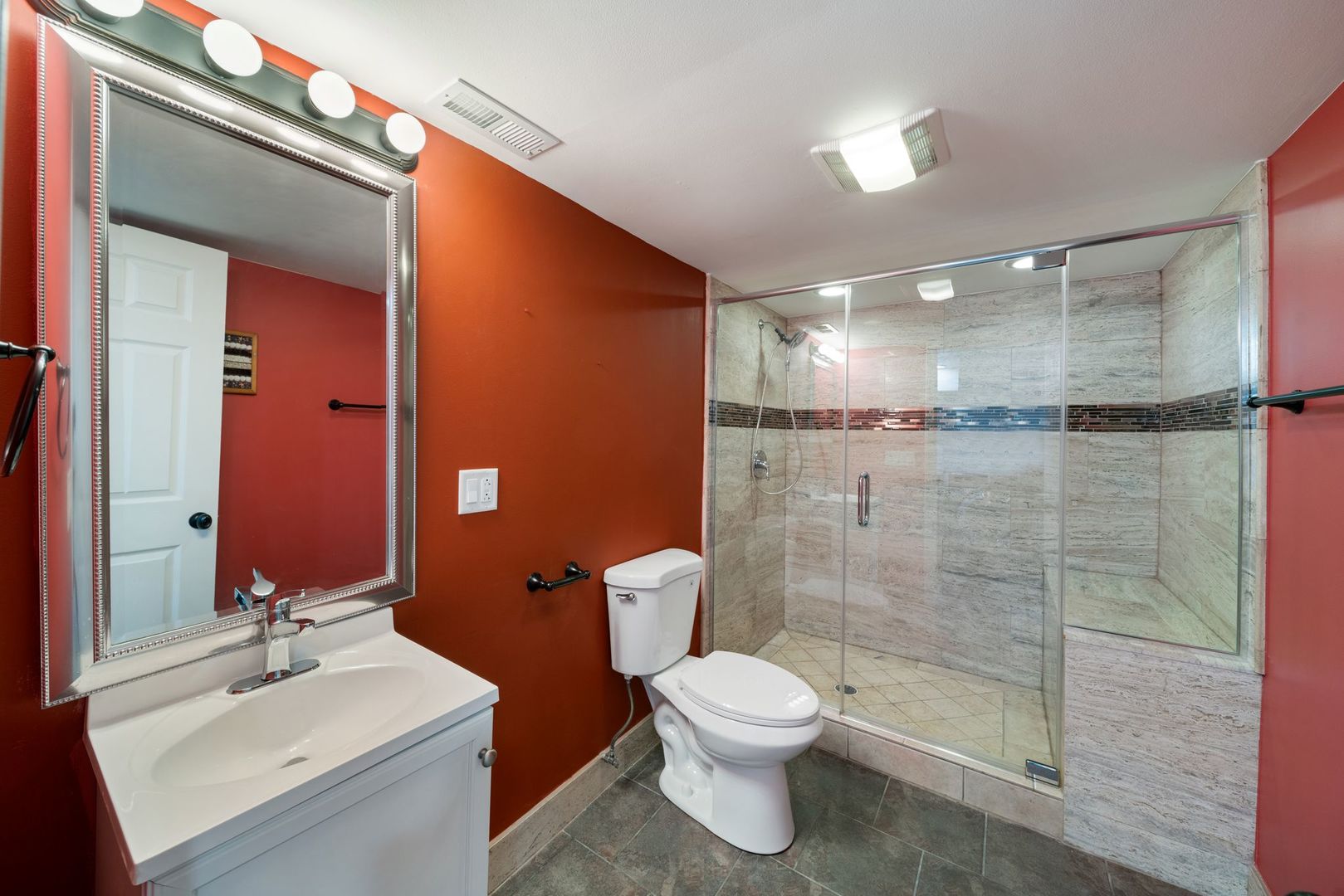 701 Oakton Street Property Photo 46
