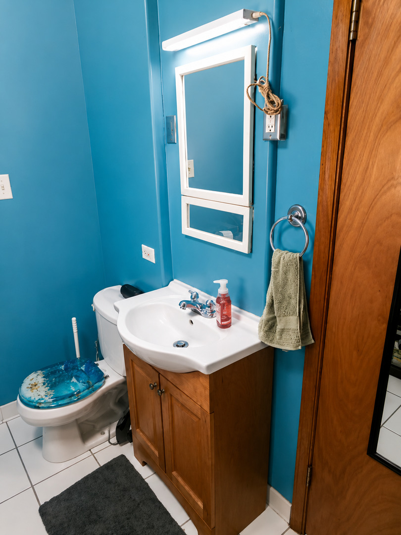 3325 Halsted Street Property Photo 23