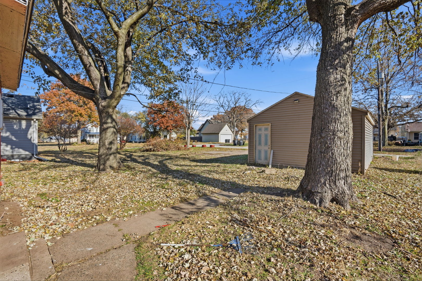 819 5th Street Property Photo 5