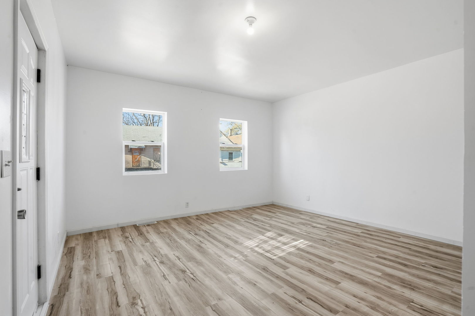 819 5th Street Property Photo 8