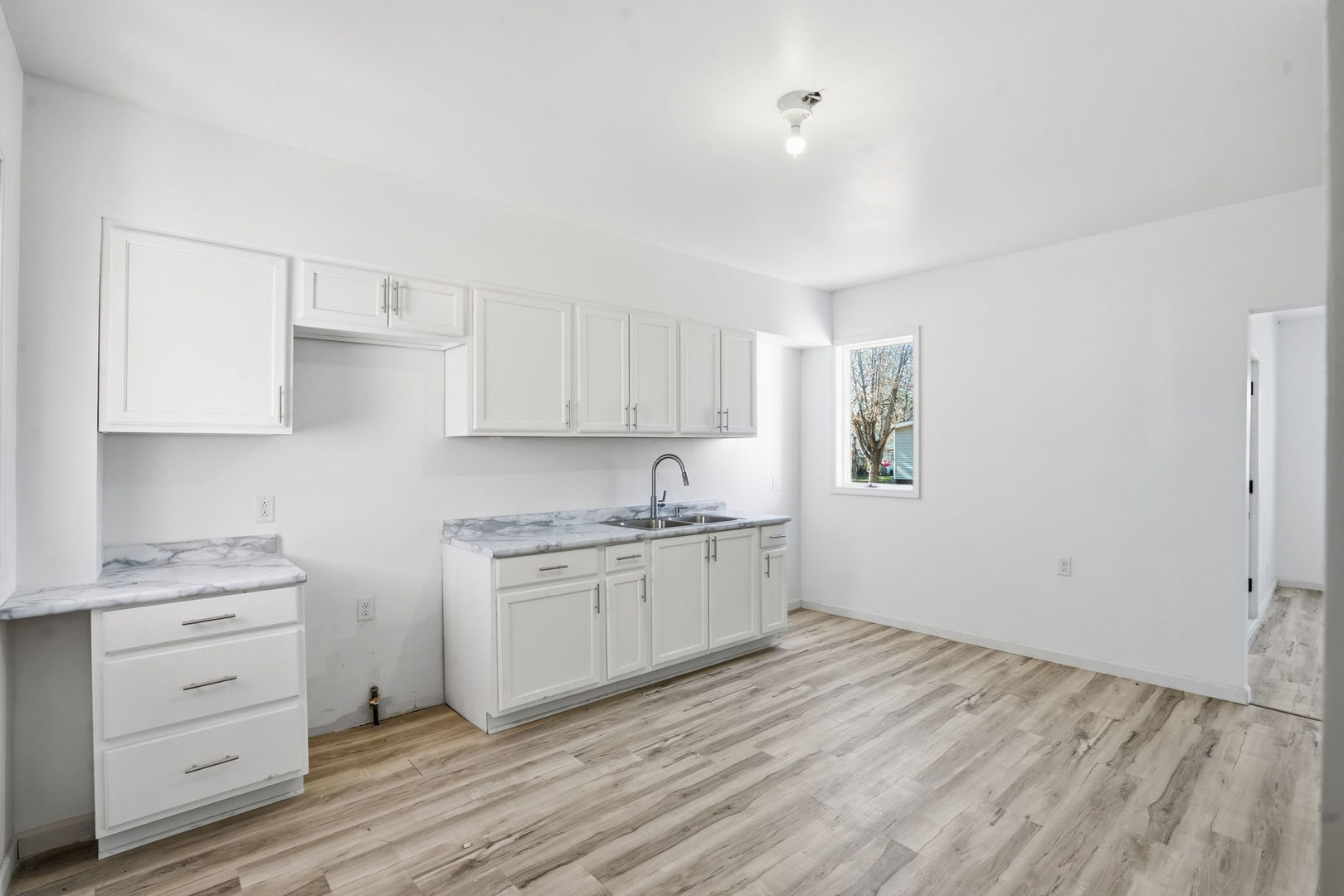 819 5th Street Property Photo 11
