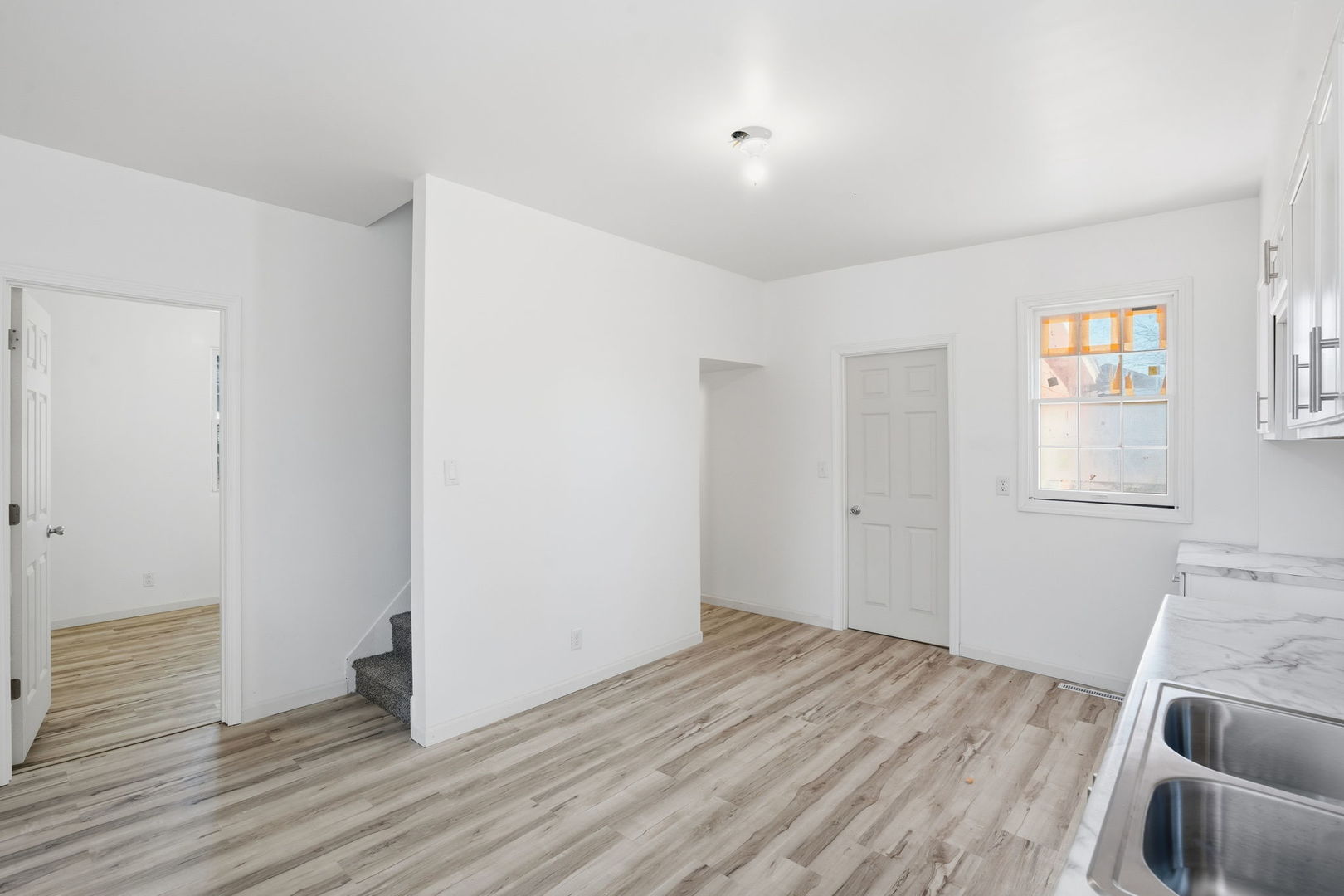 819 5th Street Property Photo 13