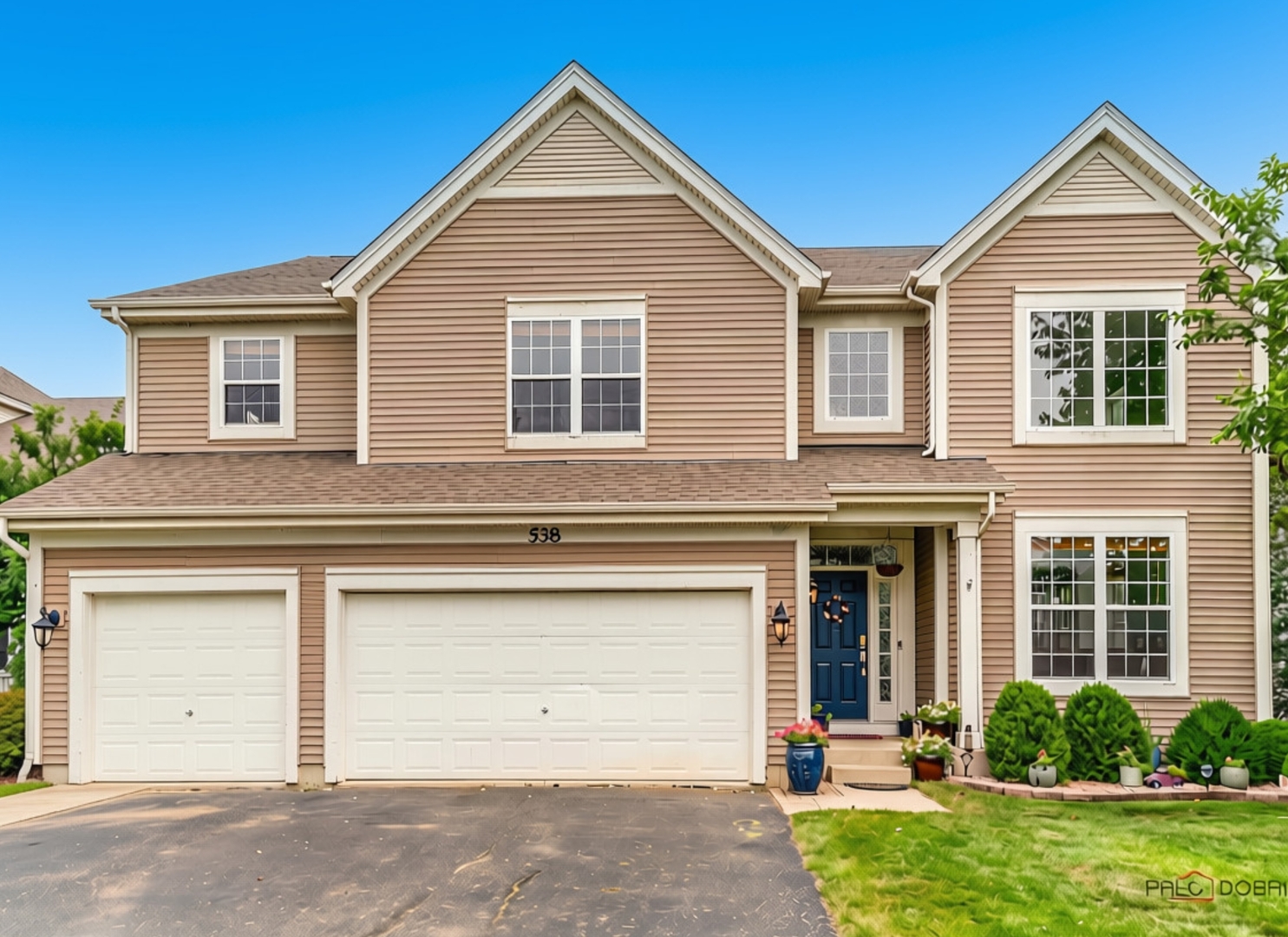 538 W Seaton Drive