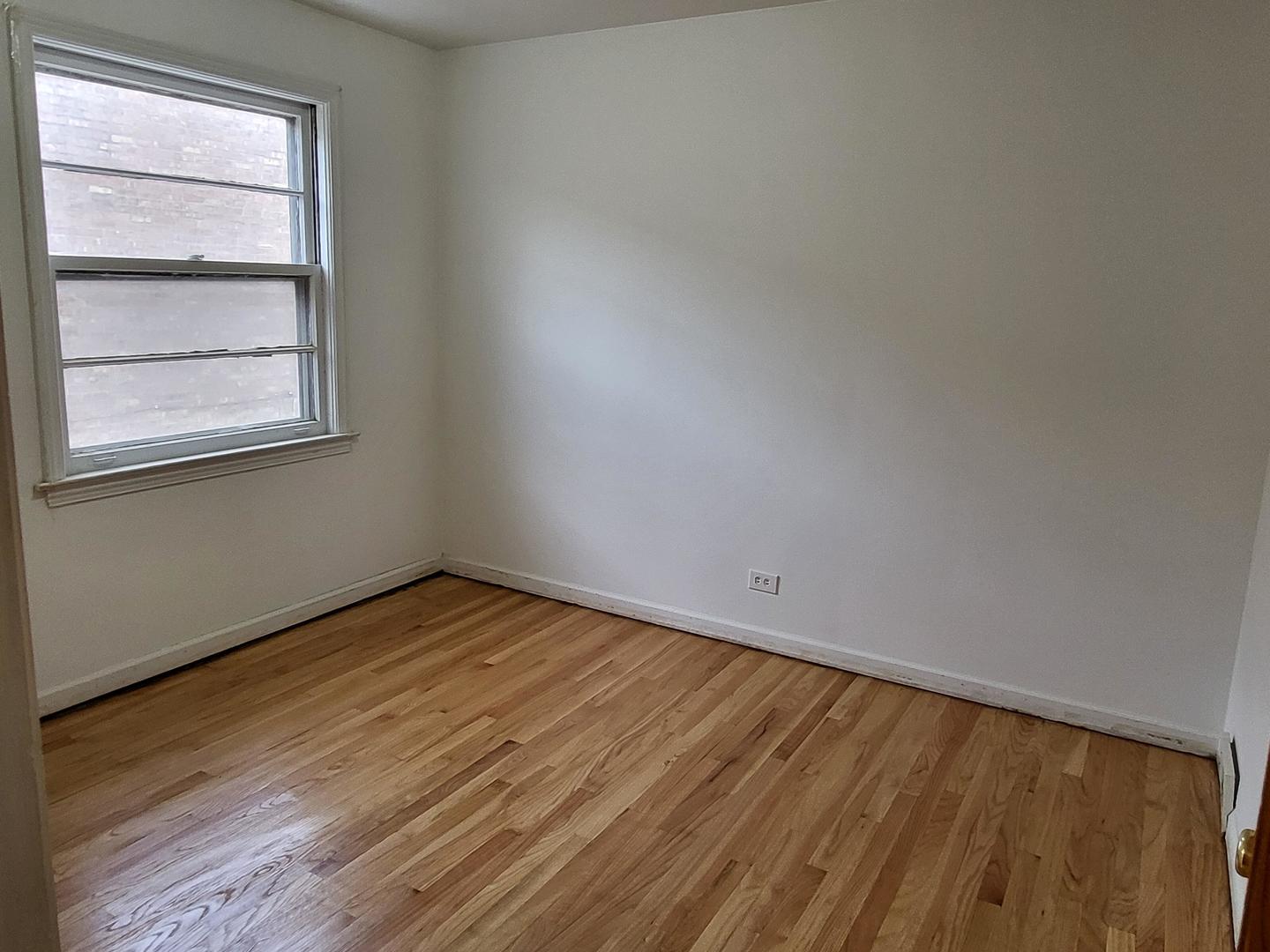 6626-6628 N Seeley Avenue Property Photo 11
