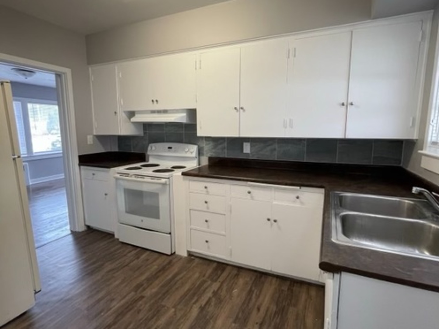 242 46th Street Property Photo 2