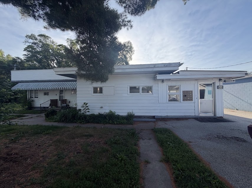 242 46th Street Property Photo 15