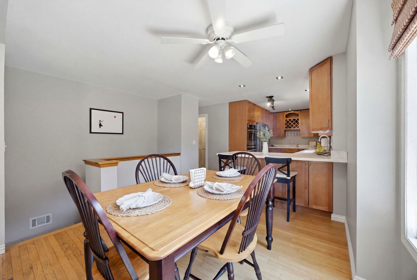 5417 Blodgett Avenue Property Photo 10