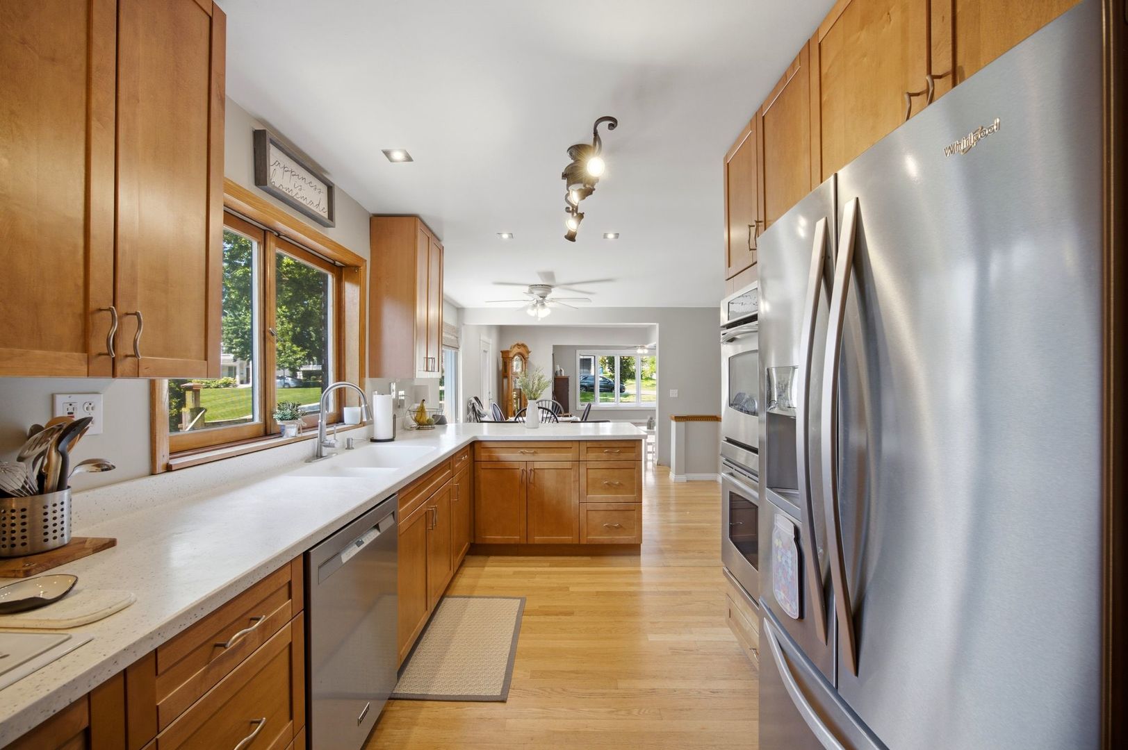 5417 Blodgett Avenue Property Photo 15