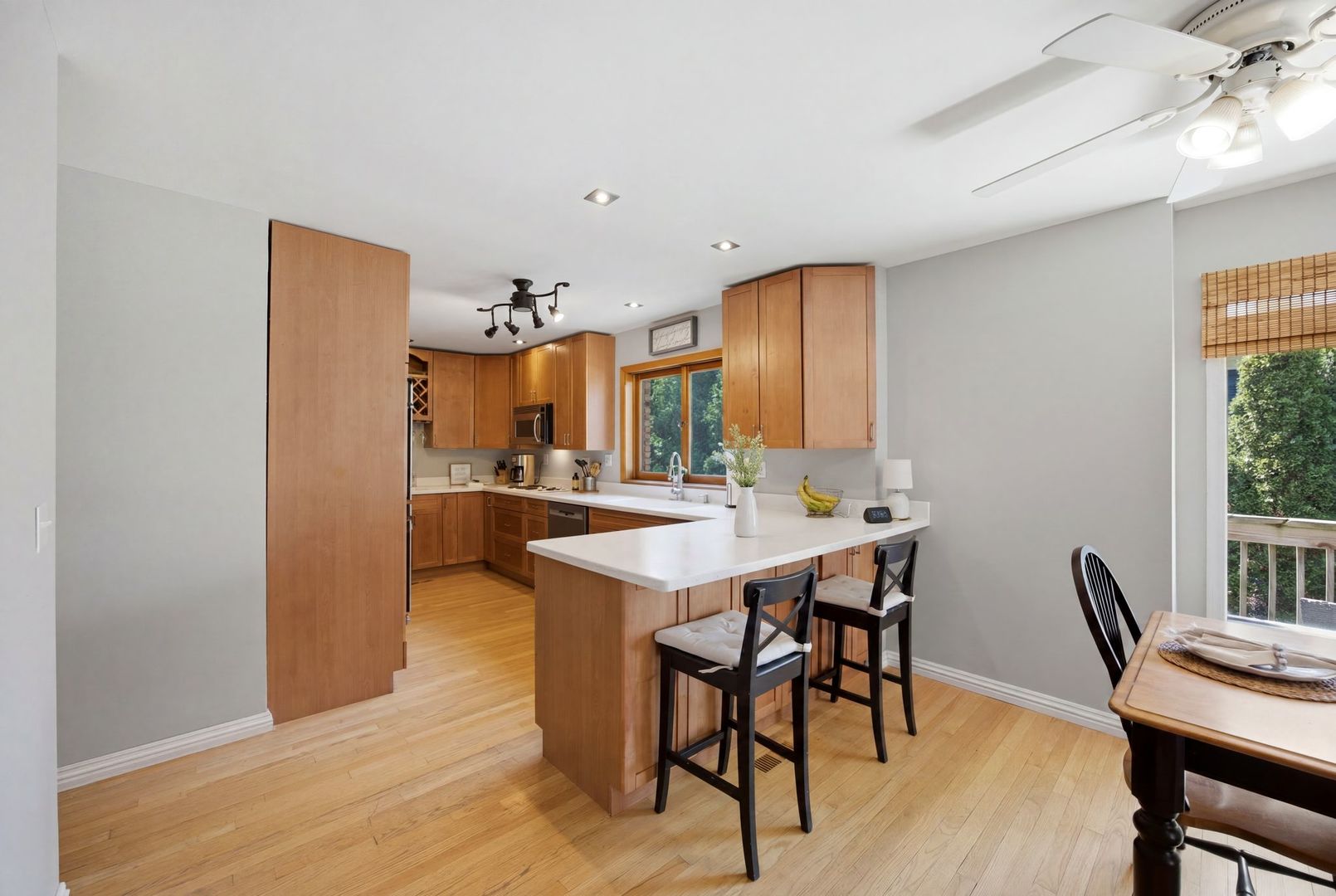 5417 Blodgett Avenue Property Photo 17