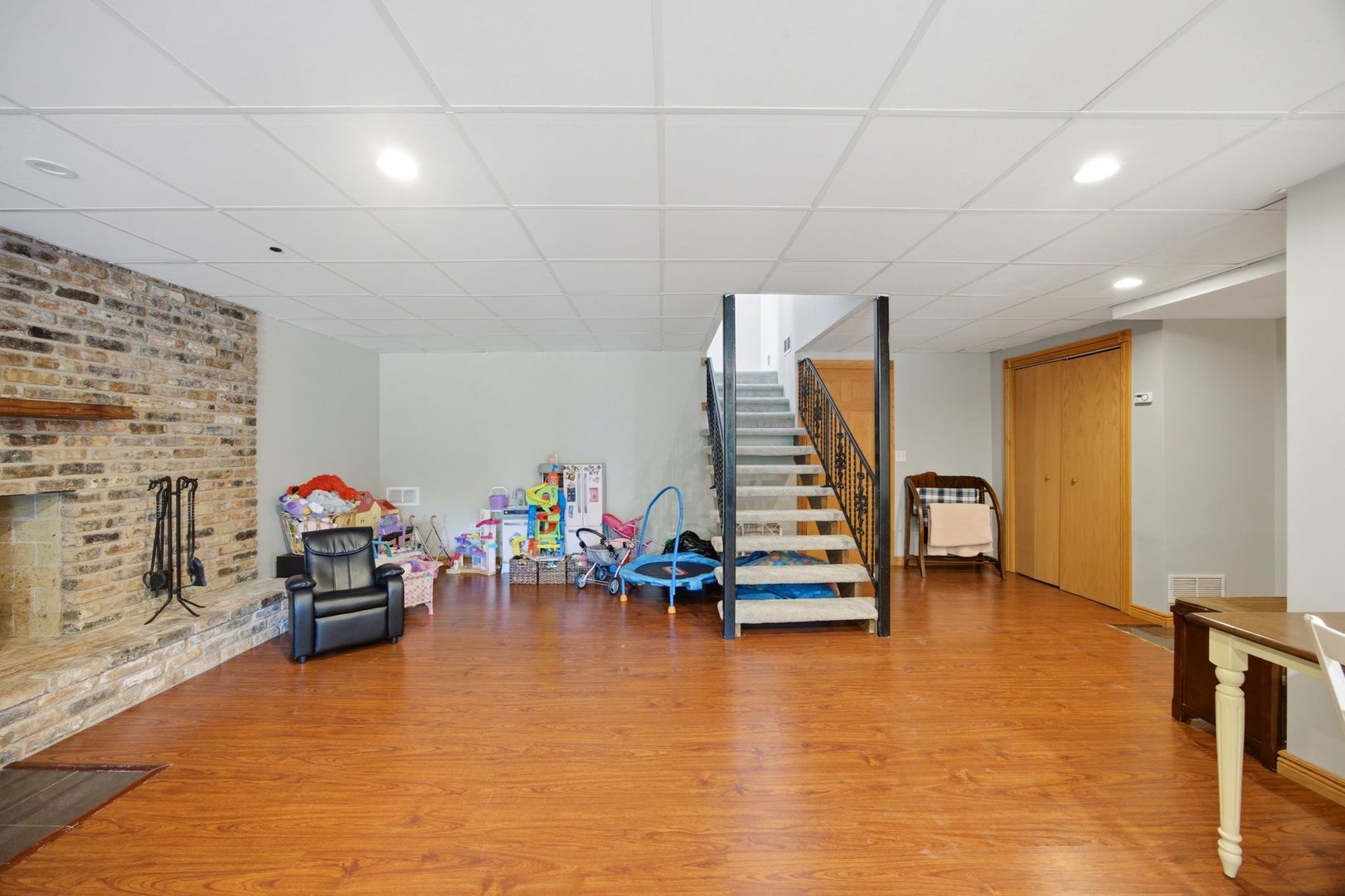 5417 Blodgett Avenue Property Photo 38