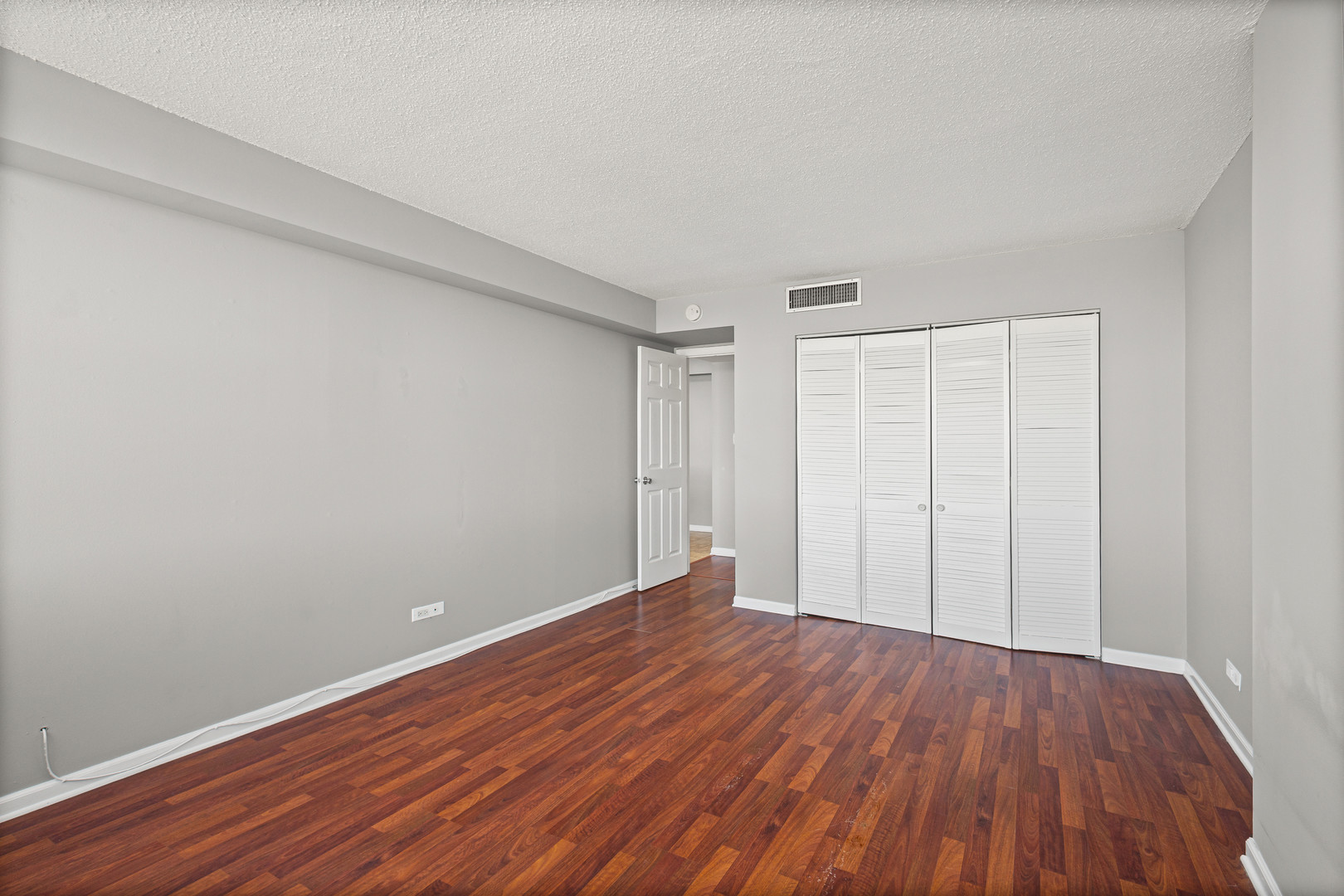 7234 W North Avenue 1608 Property Photo 4