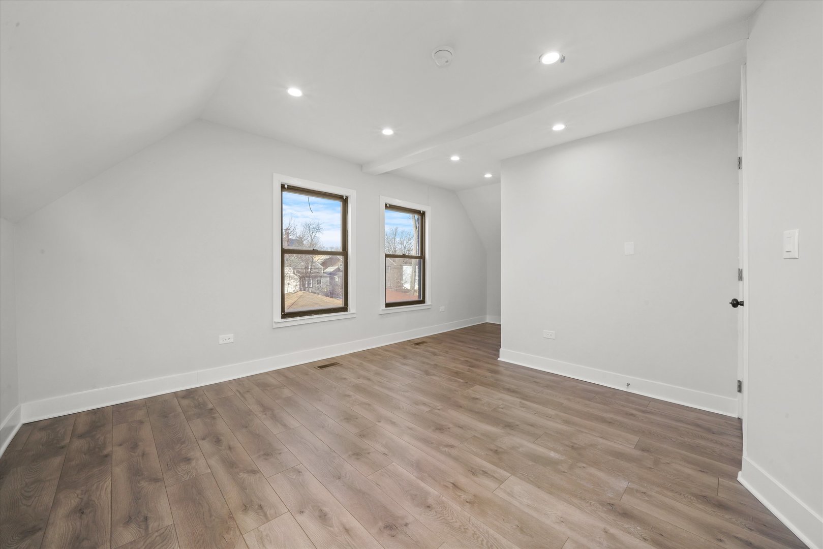 7356 S Kenwood Avenue Property Photo 14