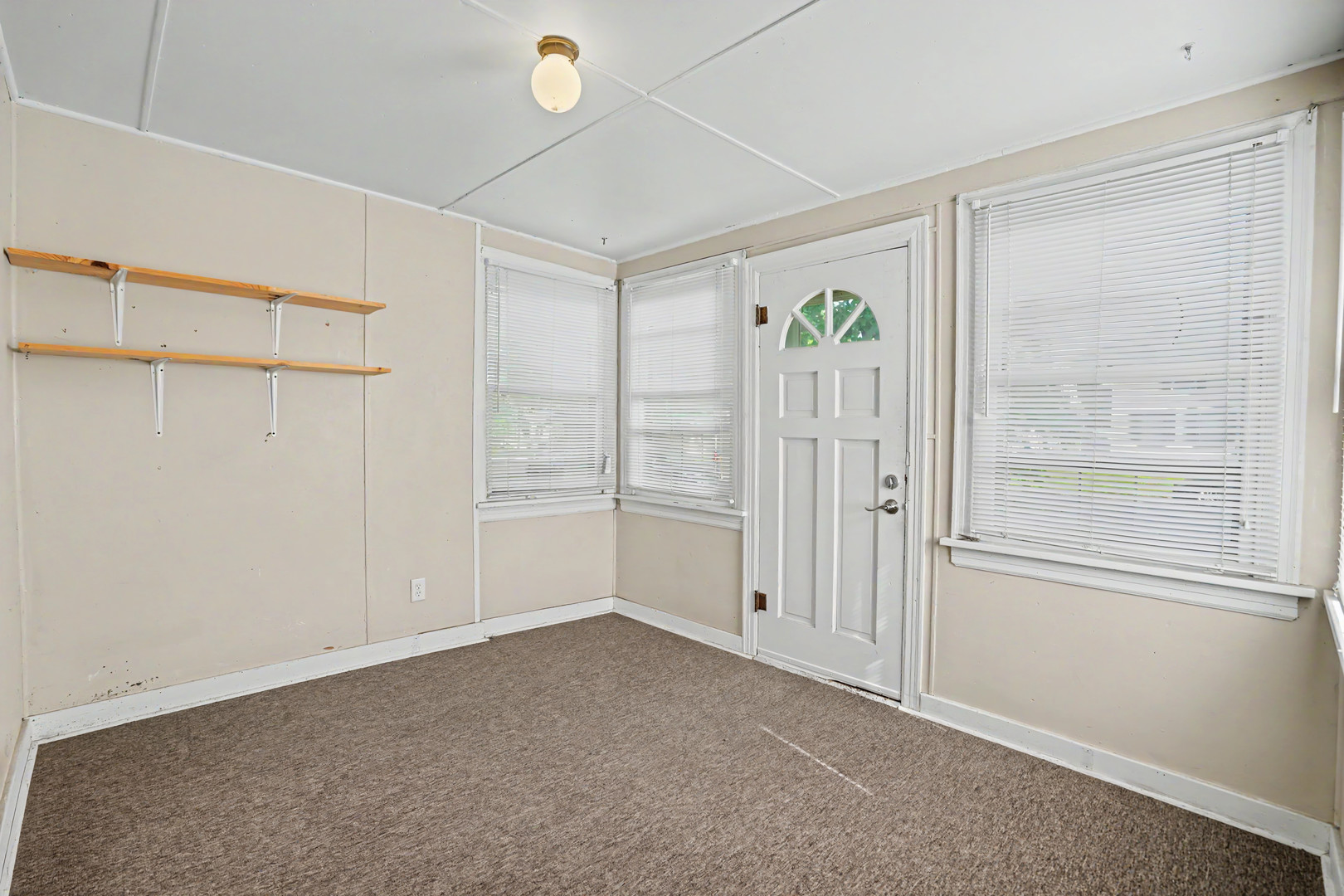 236 15th Avenue Property Photo 3