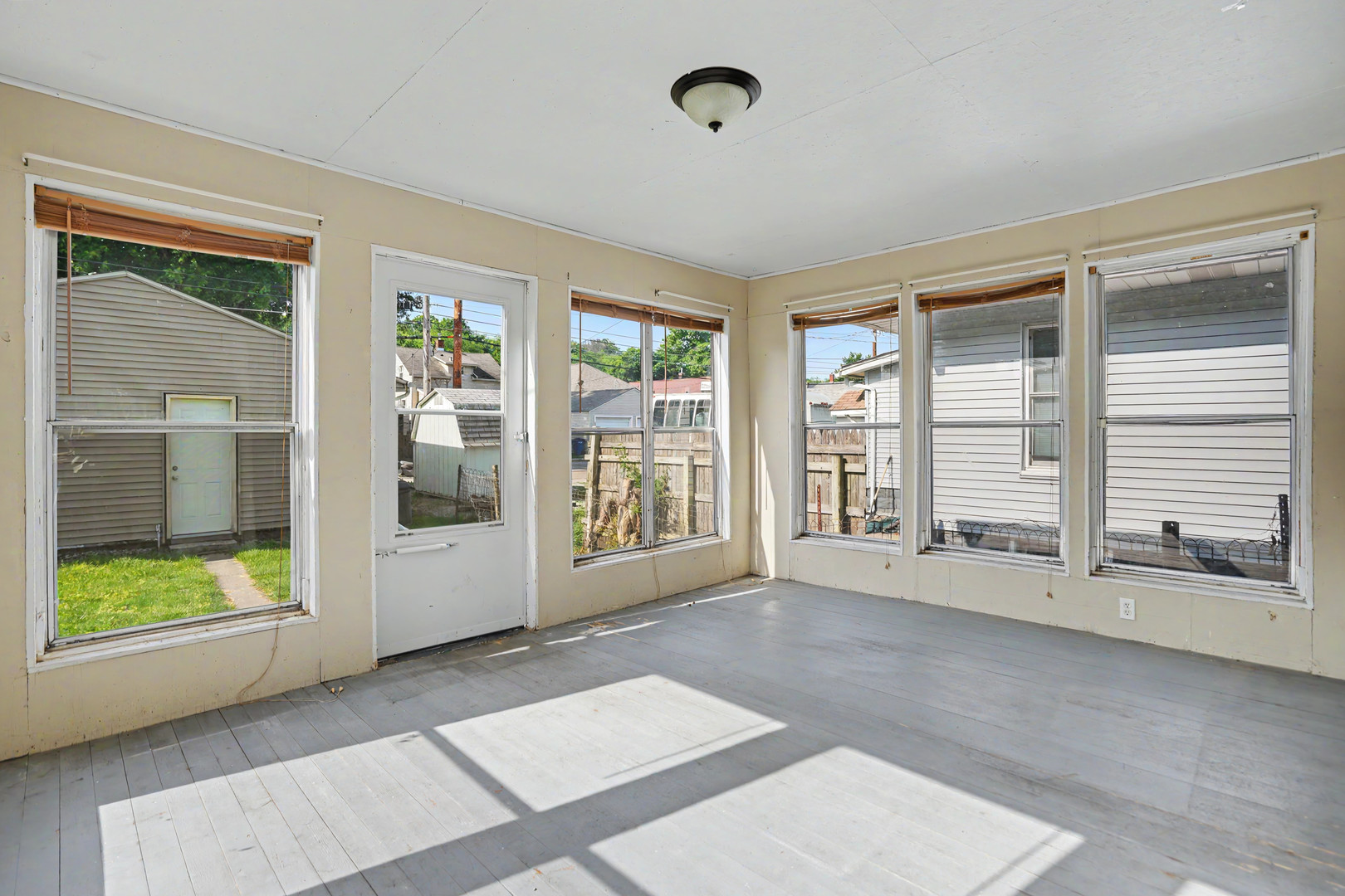 236 15th Avenue Property Photo 9