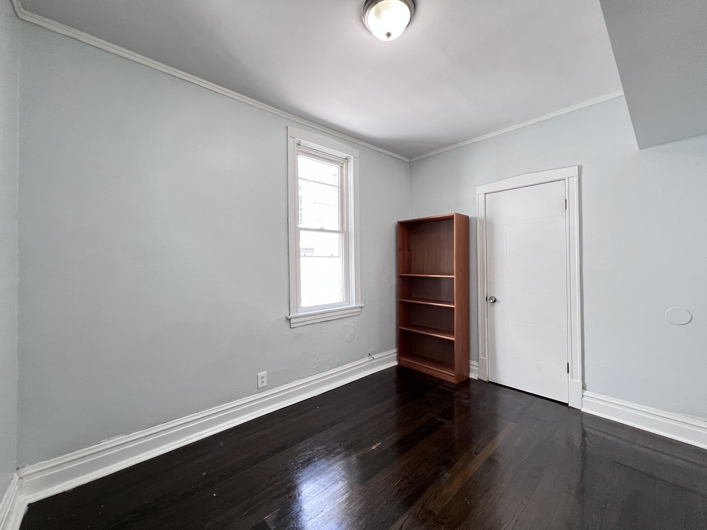 8856 S Lowe Avenue 2r Property Photo 11
