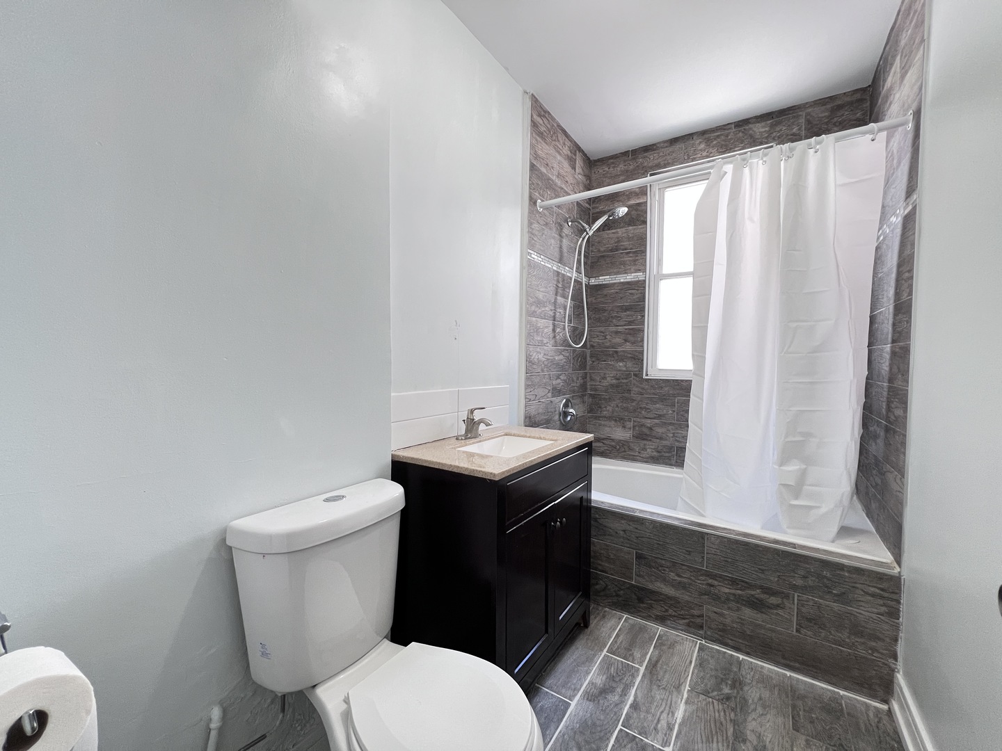 8856 S Lowe Avenue 2r Property Photo 16