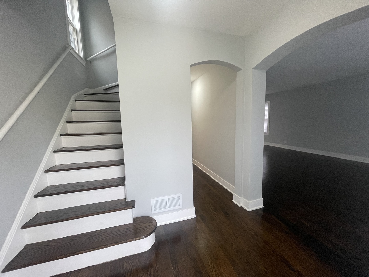 8023 S Yates Boulevard Property Photo 3