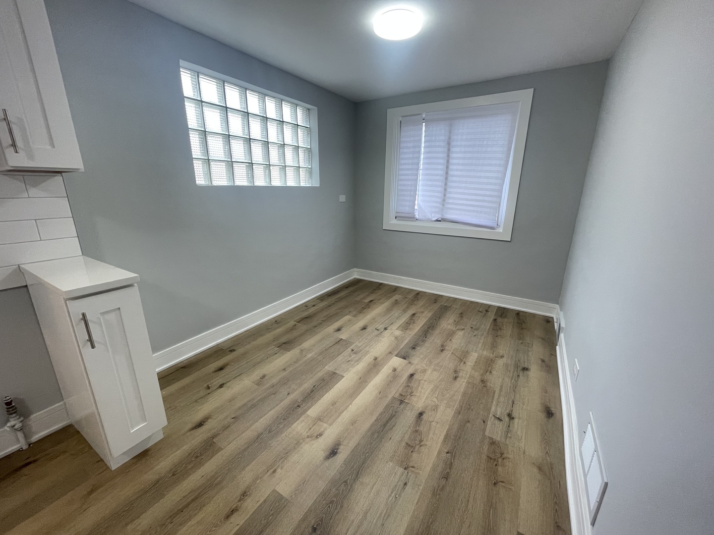 8023 S Yates Boulevard Property Photo 11