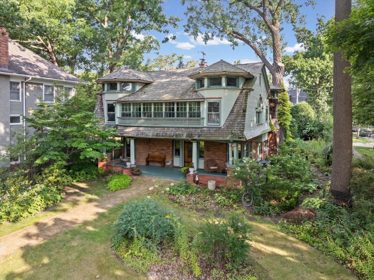 600 Central Avenue Property Photo 2