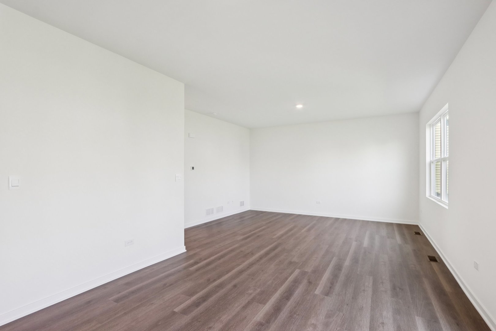 13628 S Coronado Circle Property Photo 6