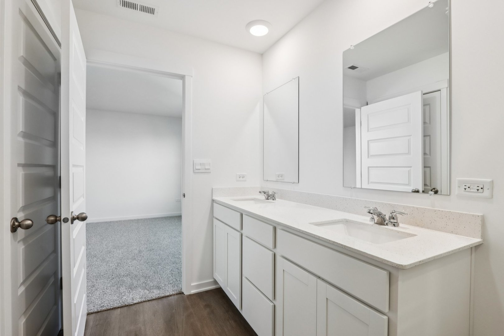 13628 S Coronado Circle Property Photo 18