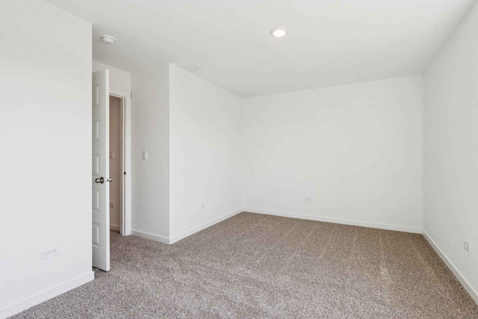 13628 S Coronado Circle Property Photo 23