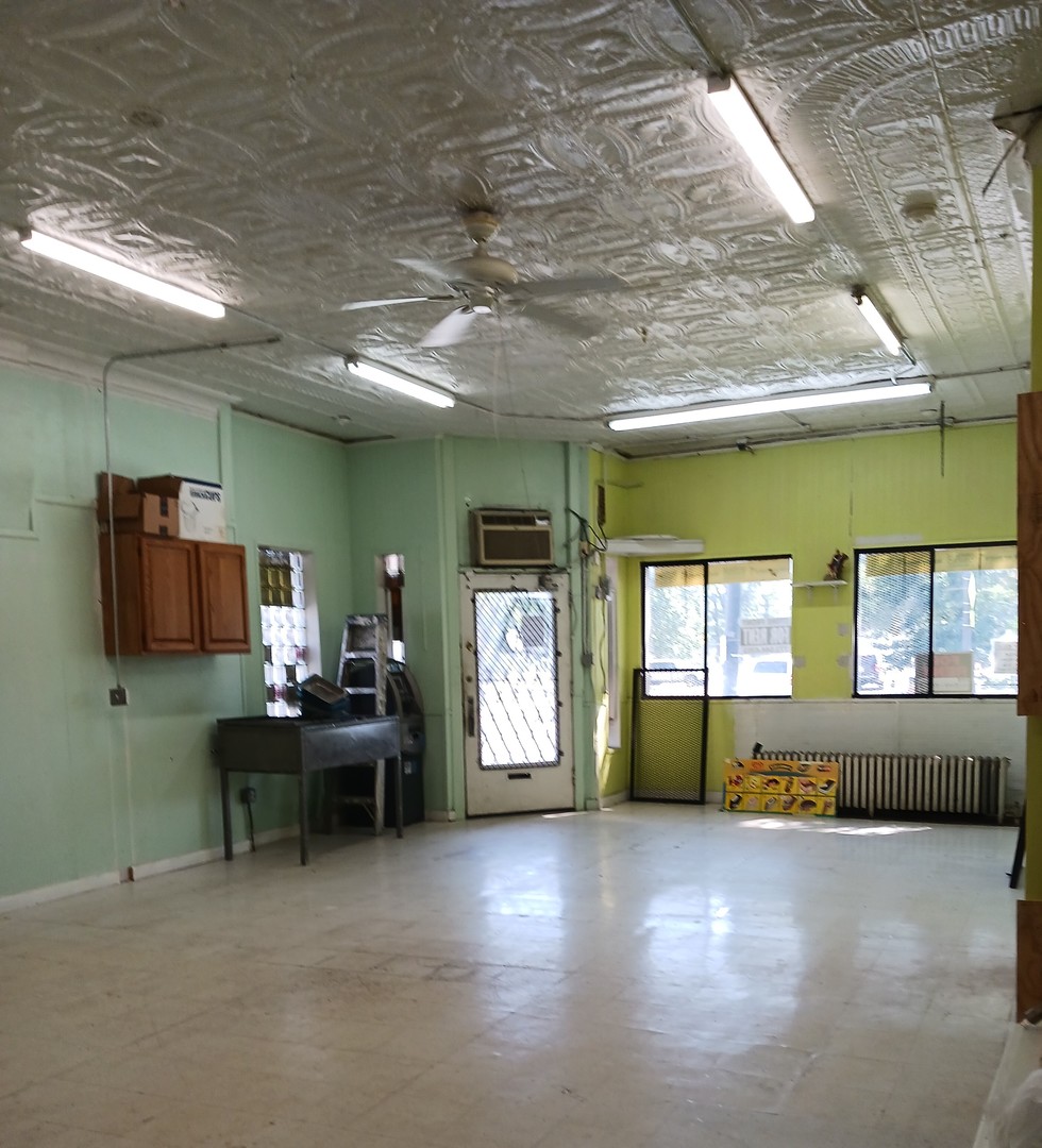 5000 S Western Avenue Property Photo 16